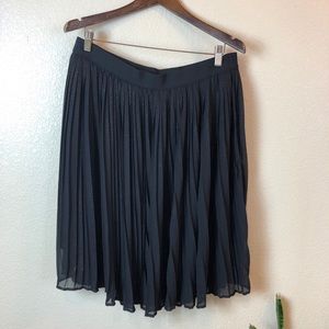 🛍 Black Cocktail Skirt